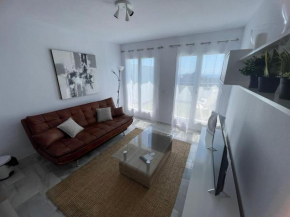 Apartamento con Piscina en Estepona, Hermosas vistas